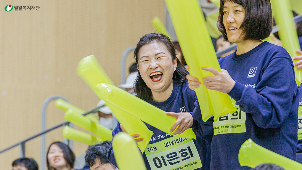 5_각 팀의 뜨거운 응원 현장(2).jpg