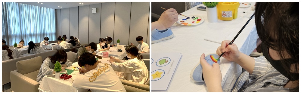 아기사랑 나눔 캠페인_터칭 진행 사진_3.jpg