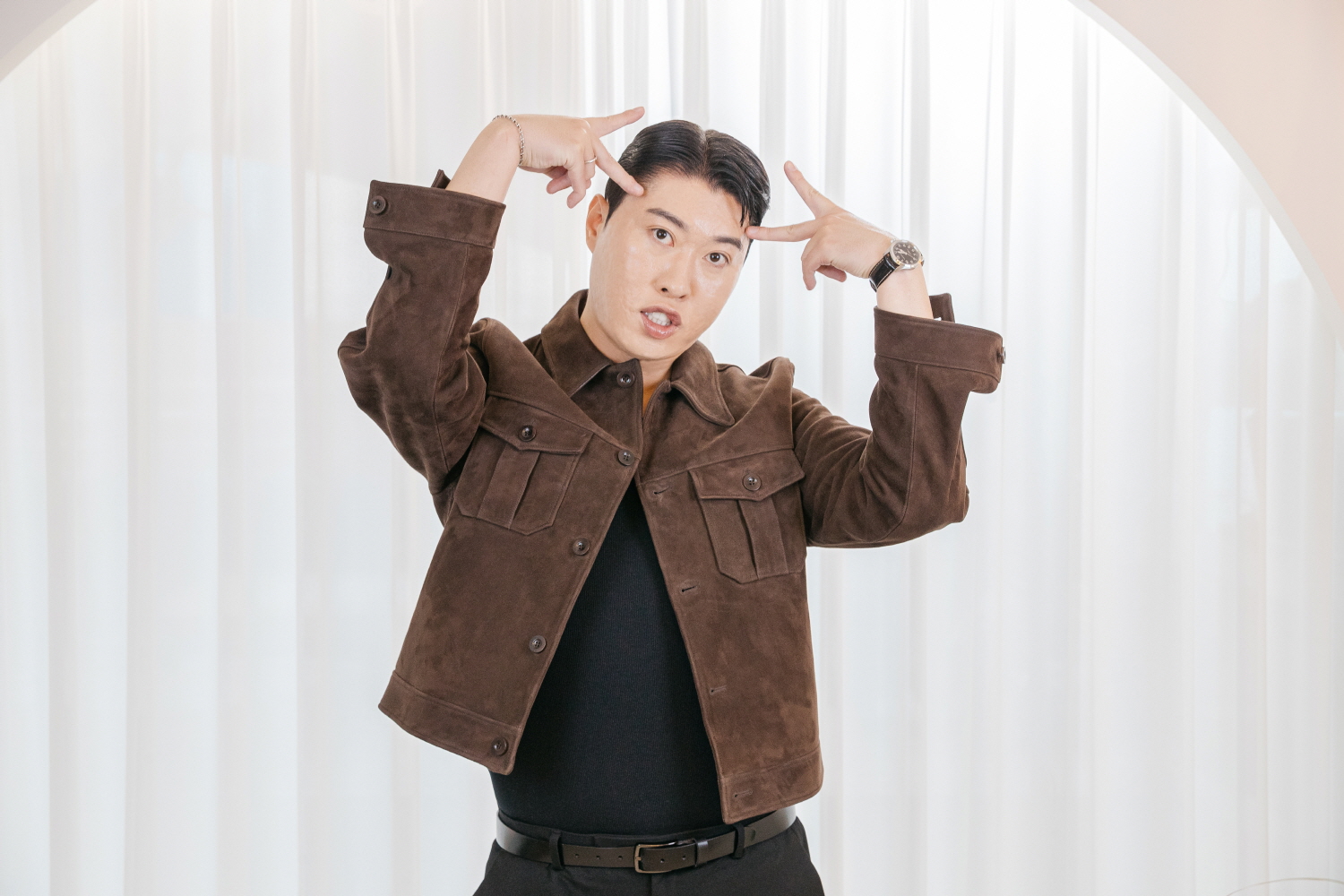 코미디언 송하빈이 밀알복지재단 유튜브 ‘알티비’를 통해 발달장애인 작가들과 만났다..jpg