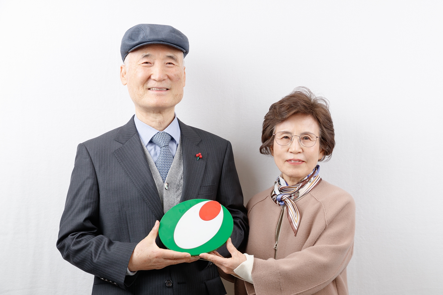 (왼쪽부터) 권준하, 조강순 후원자.jpg